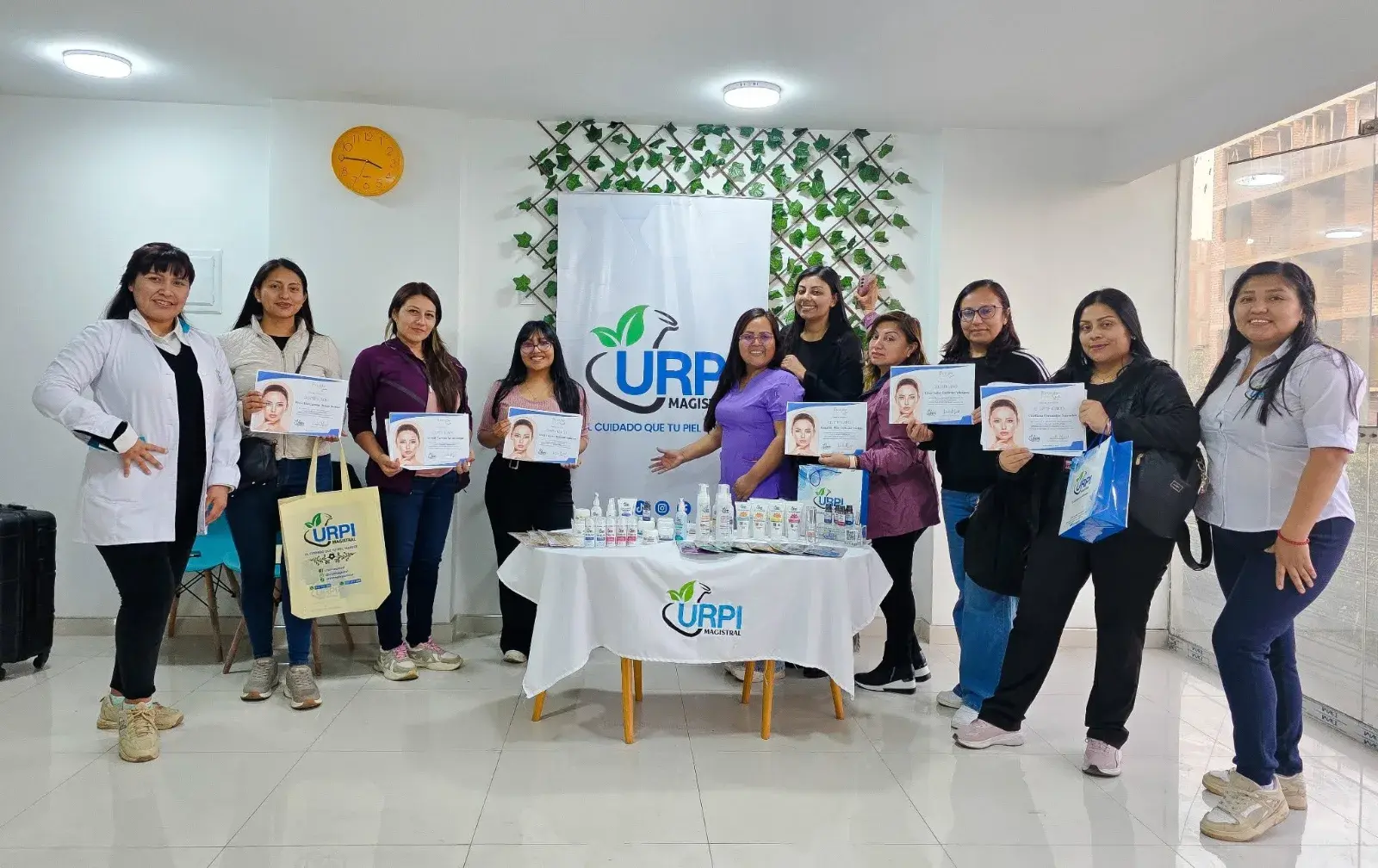 ALUMNOS CERTIFICADOS